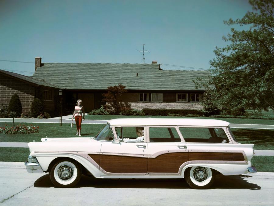 Ford Country Squire 1957 года  (фото 17 из 32)